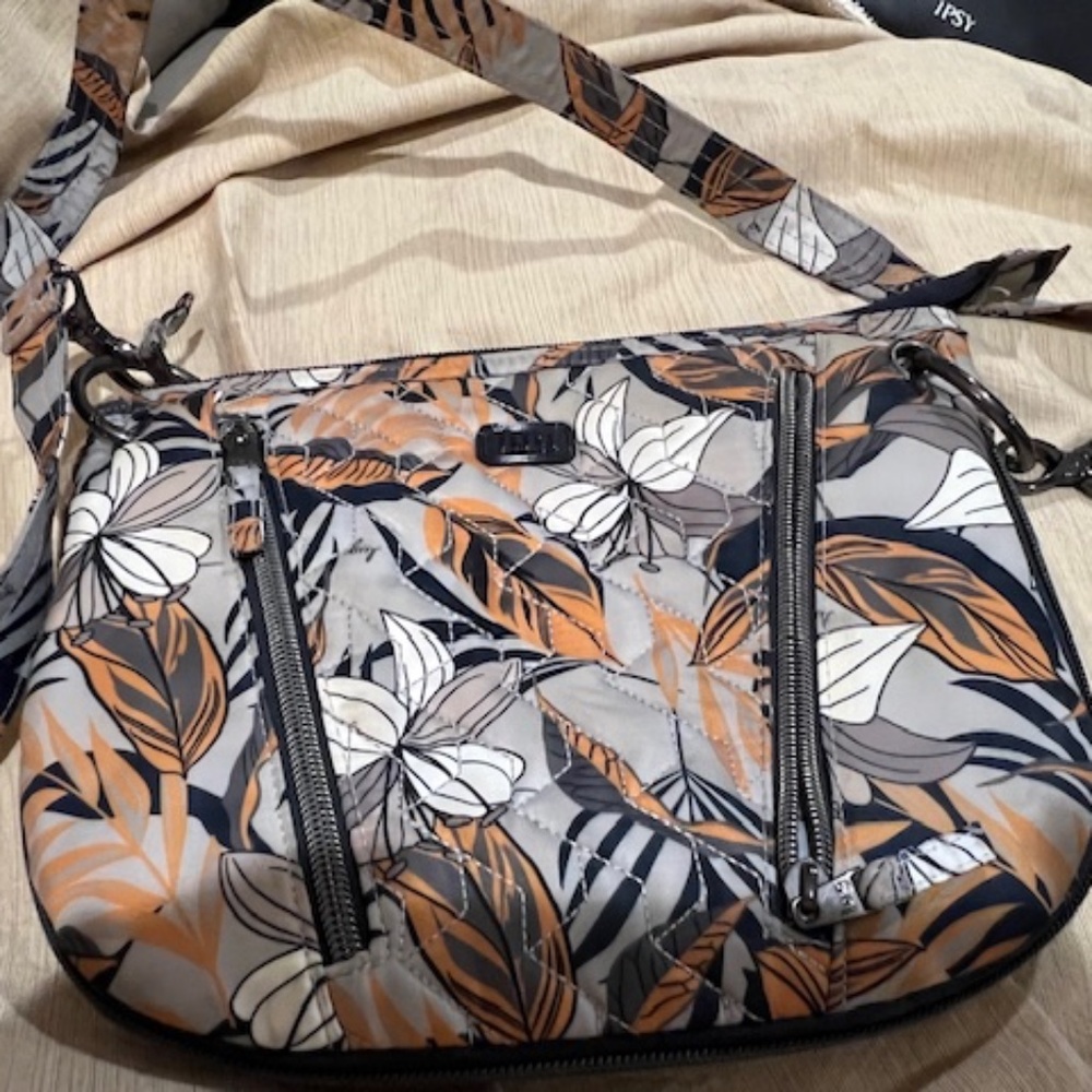 Lug Swivel Crossbody Bag in Lily Grey